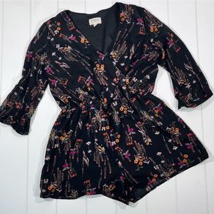 Everly Anthropologie Black Floral Romper Sz L